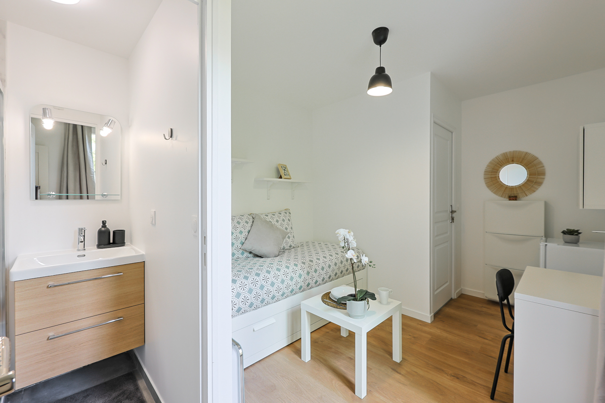 5 Rue des Bouviers, 95800 Cergy, France-5