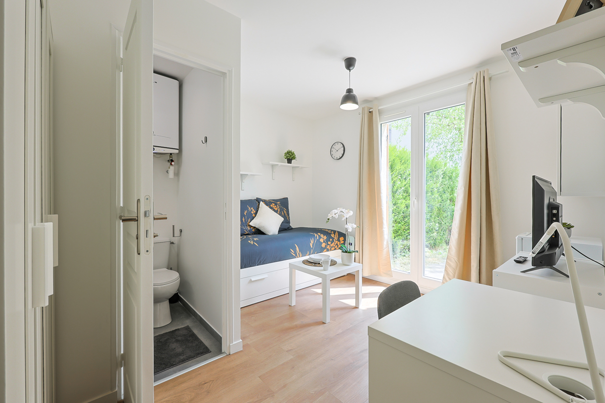 5 Rue des Bouviers, 95800 Cergy, France-9